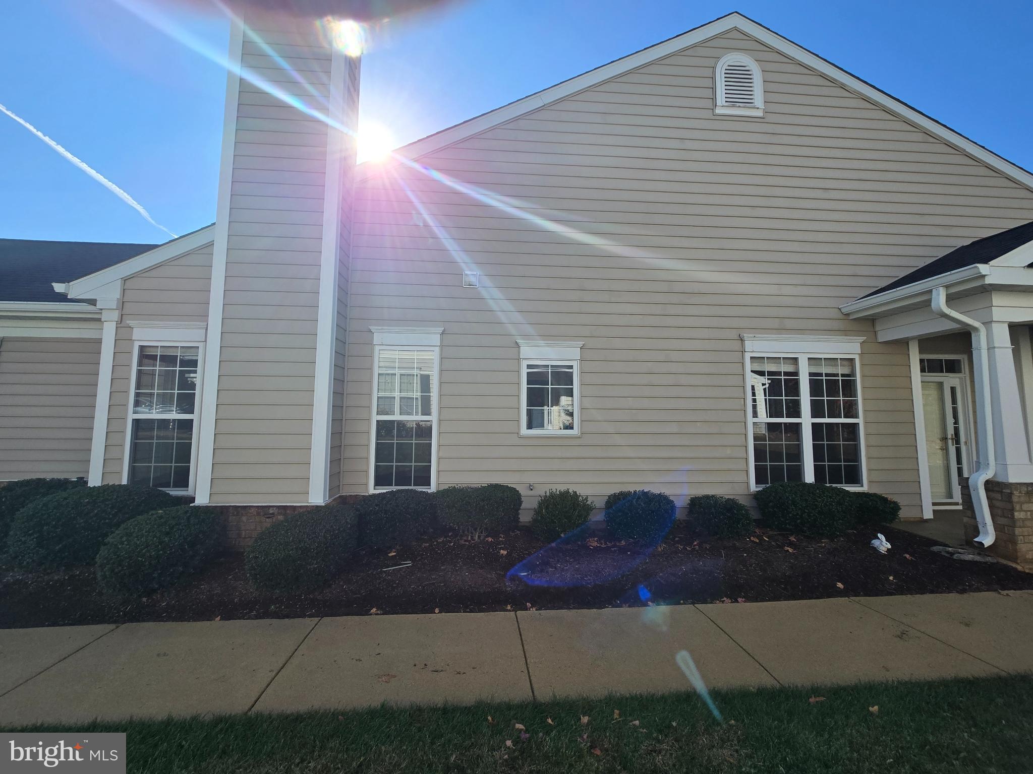 272 WILLIAMSBURG CIRCLE