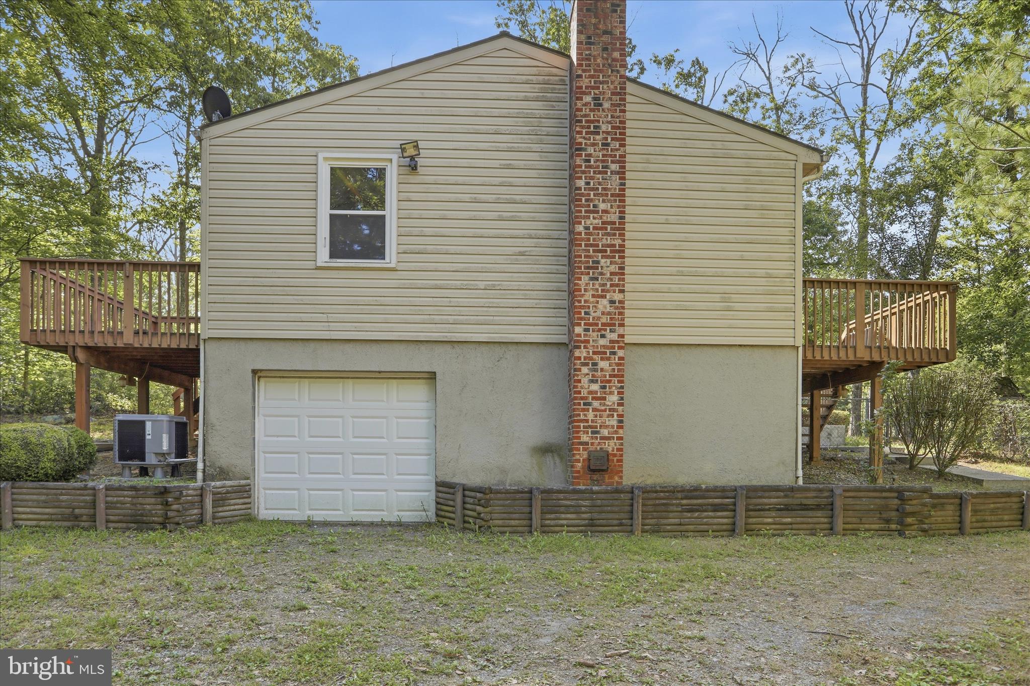 633 HALTERMAN DRIVE
