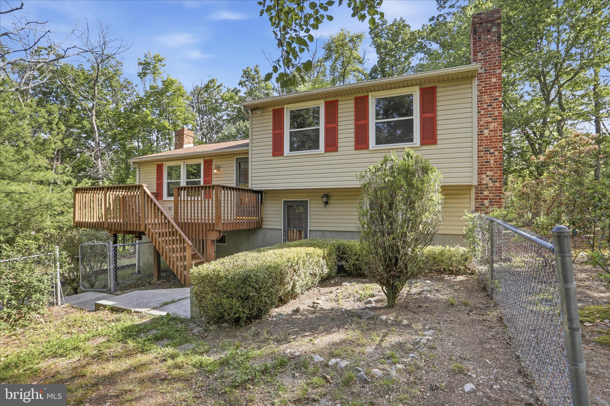 633 HALTERMAN DRIVE