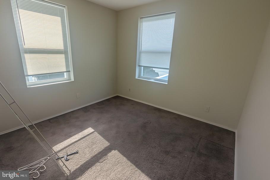 FAIRMOUNT - Residential Lease