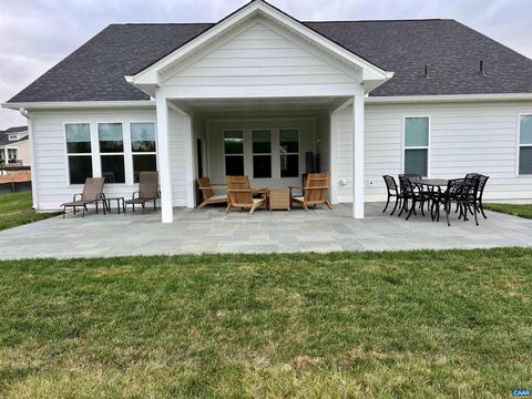 listing image 44