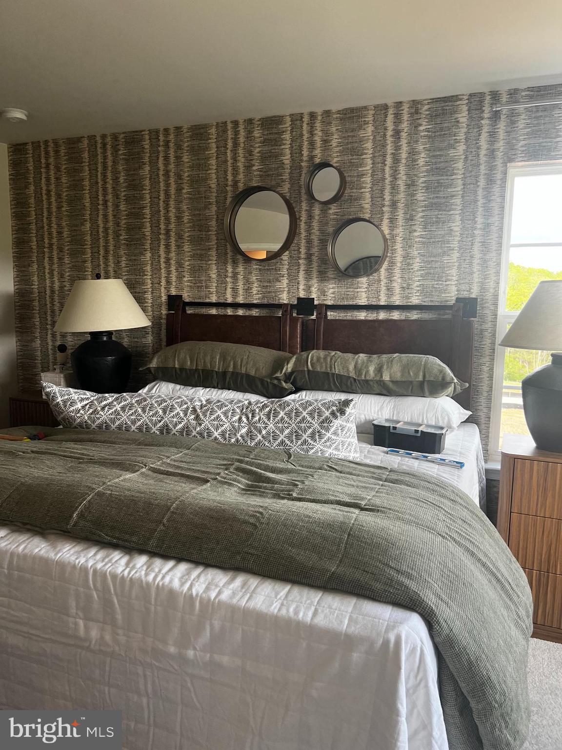 SENSENY VILLAGE - Residential Lease