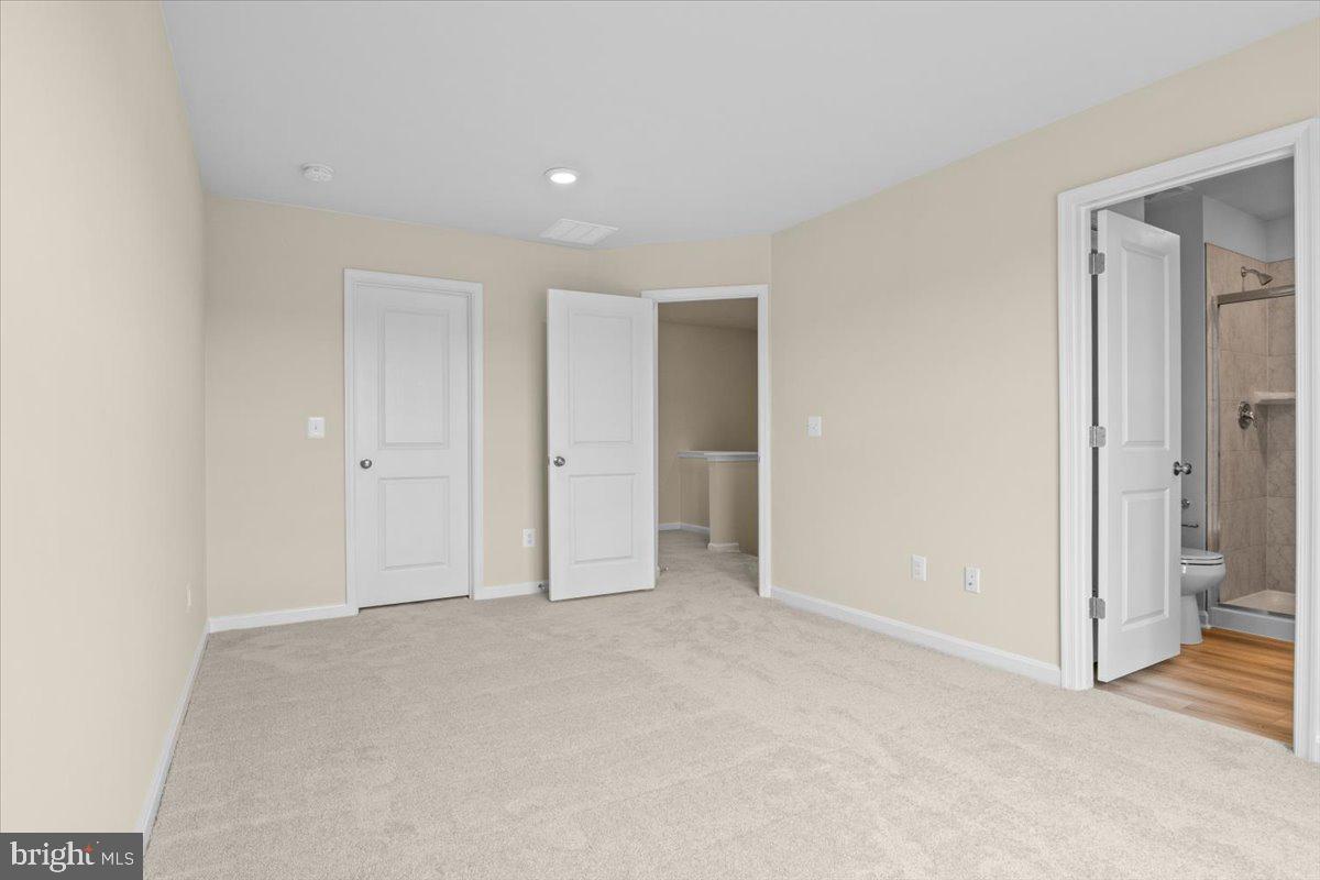 SENSENY VILLAGE - Residential Lease