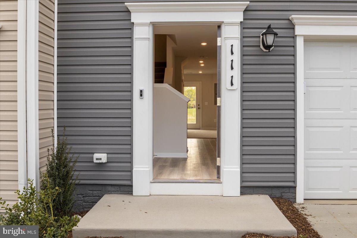 SENSENY VILLAGE - Residential Lease