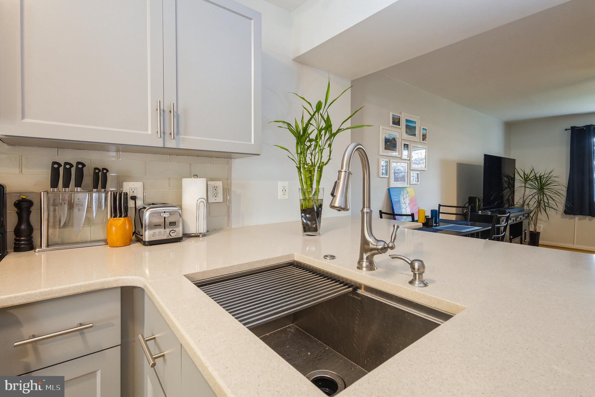 PARKSIDE AT ALEXANDRIA - Residential