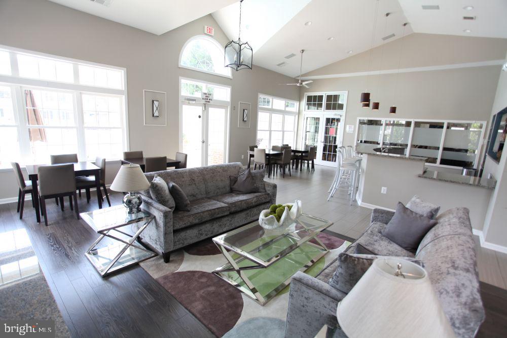 PARKSIDE AT ALEXANDRIA - Residential