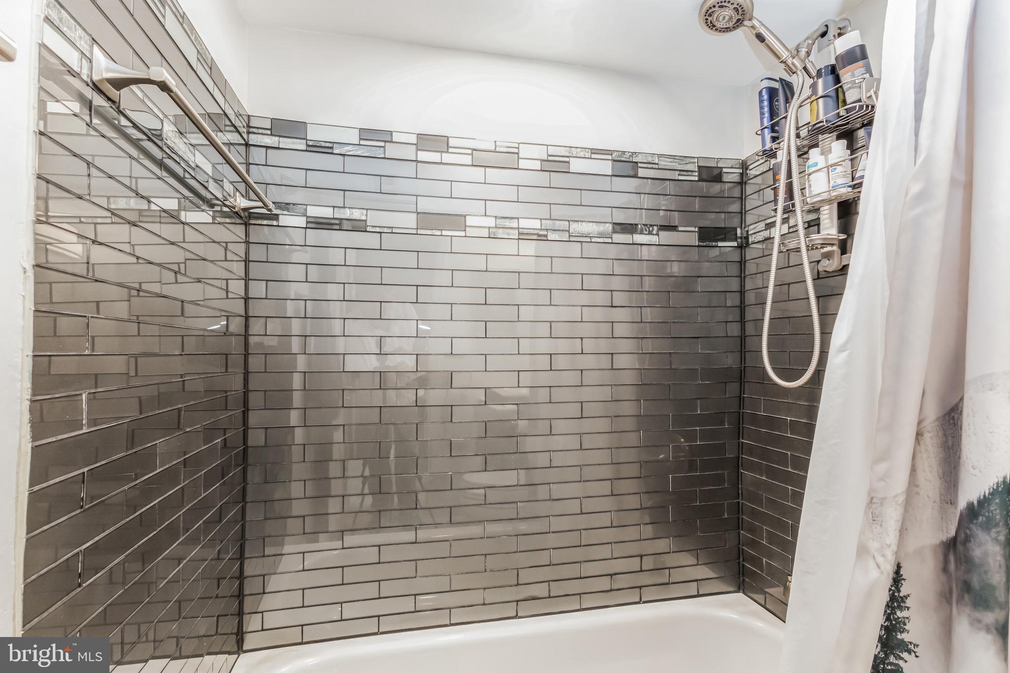 PARKSIDE AT ALEXANDRIA - Residential