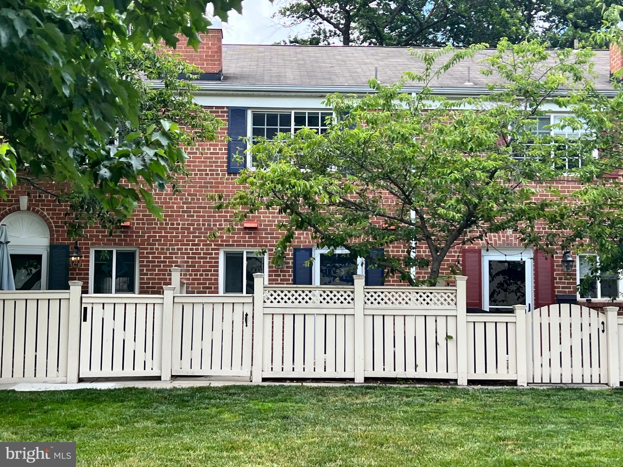 PARKSIDE AT ALEXANDRIA - Residential