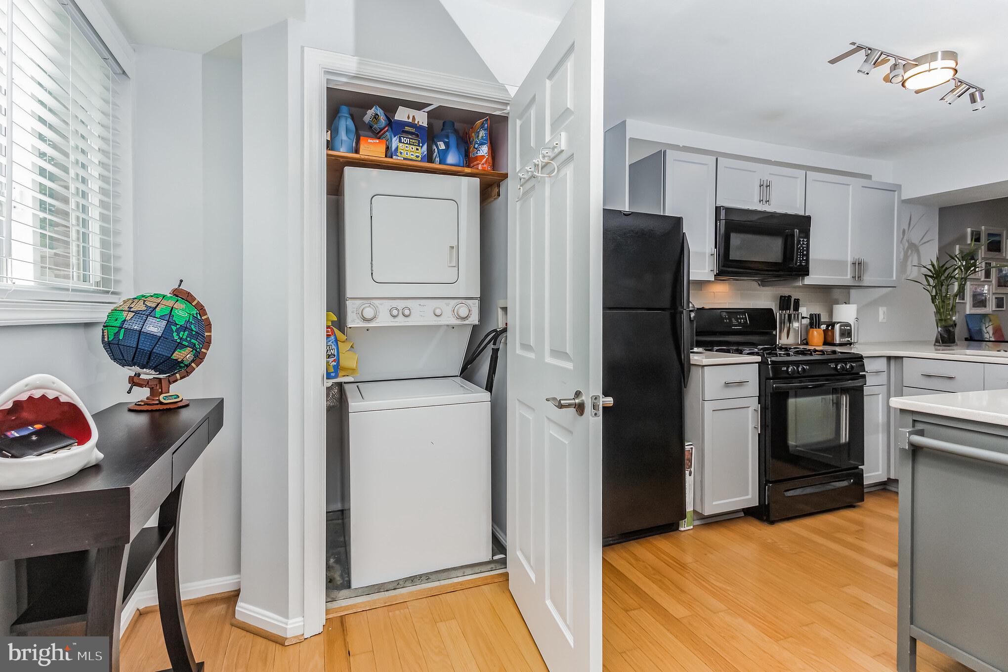 PARKSIDE AT ALEXANDRIA - Residential