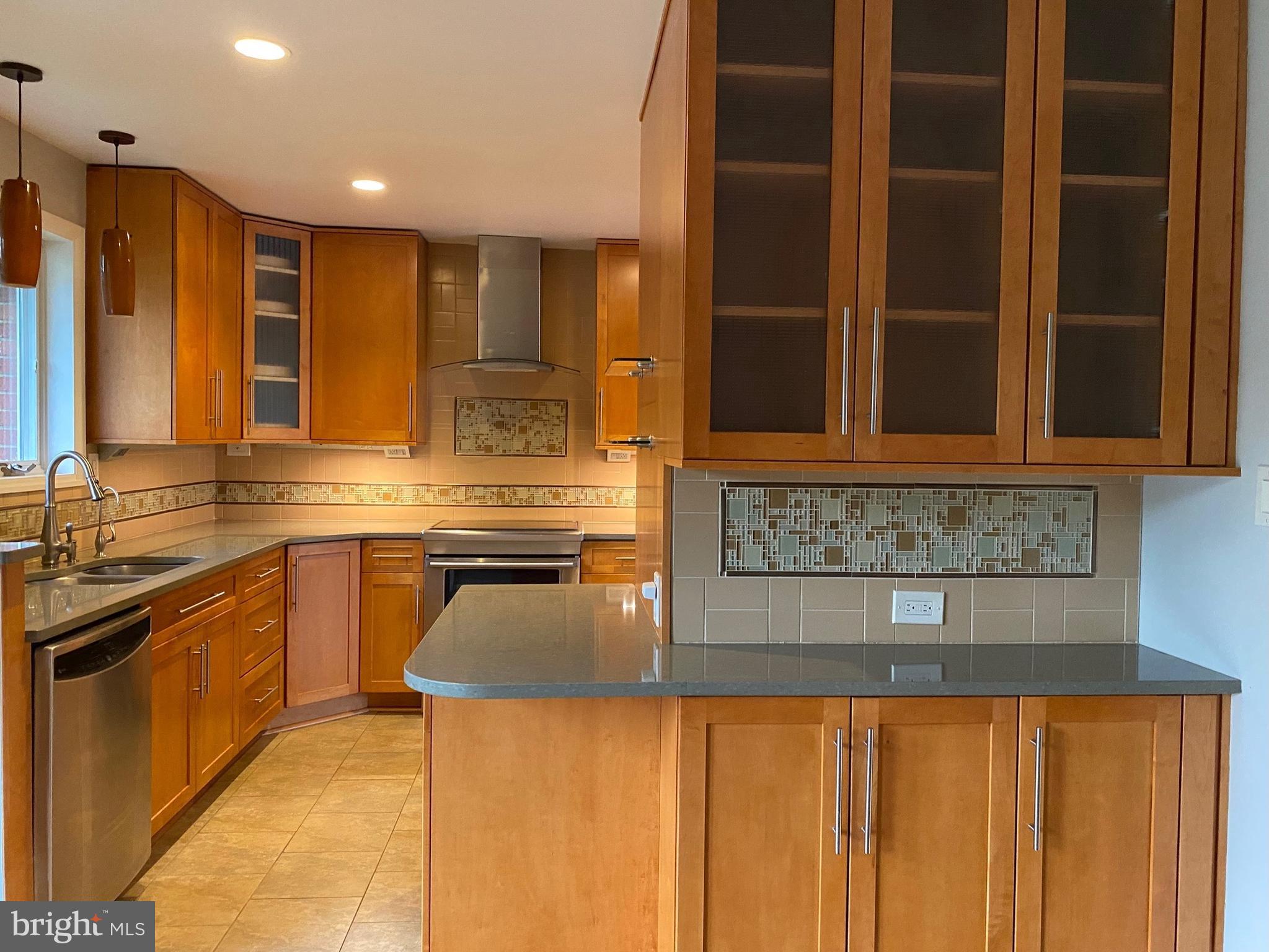 FERNWOOD - Residential Lease