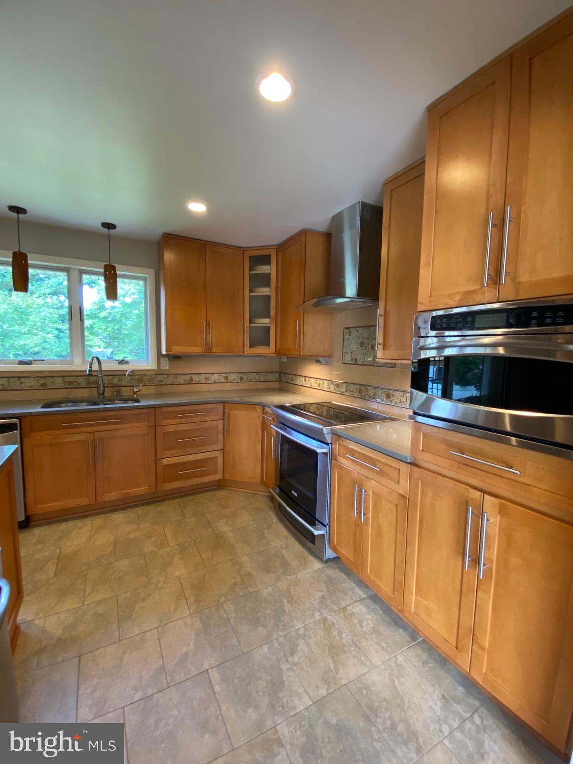 FERNWOOD - Residential Lease