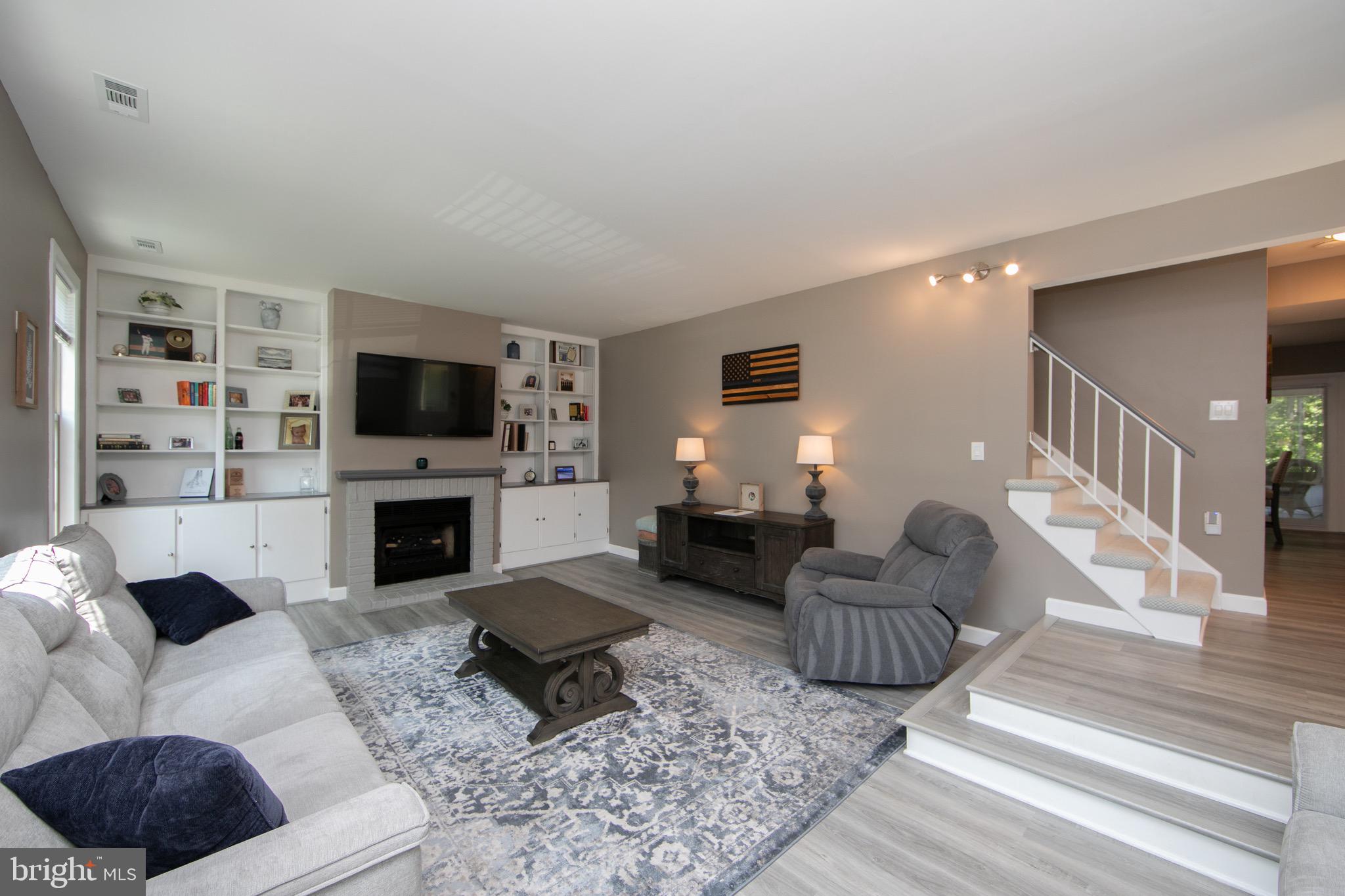 36 BRETSHIRE COURT