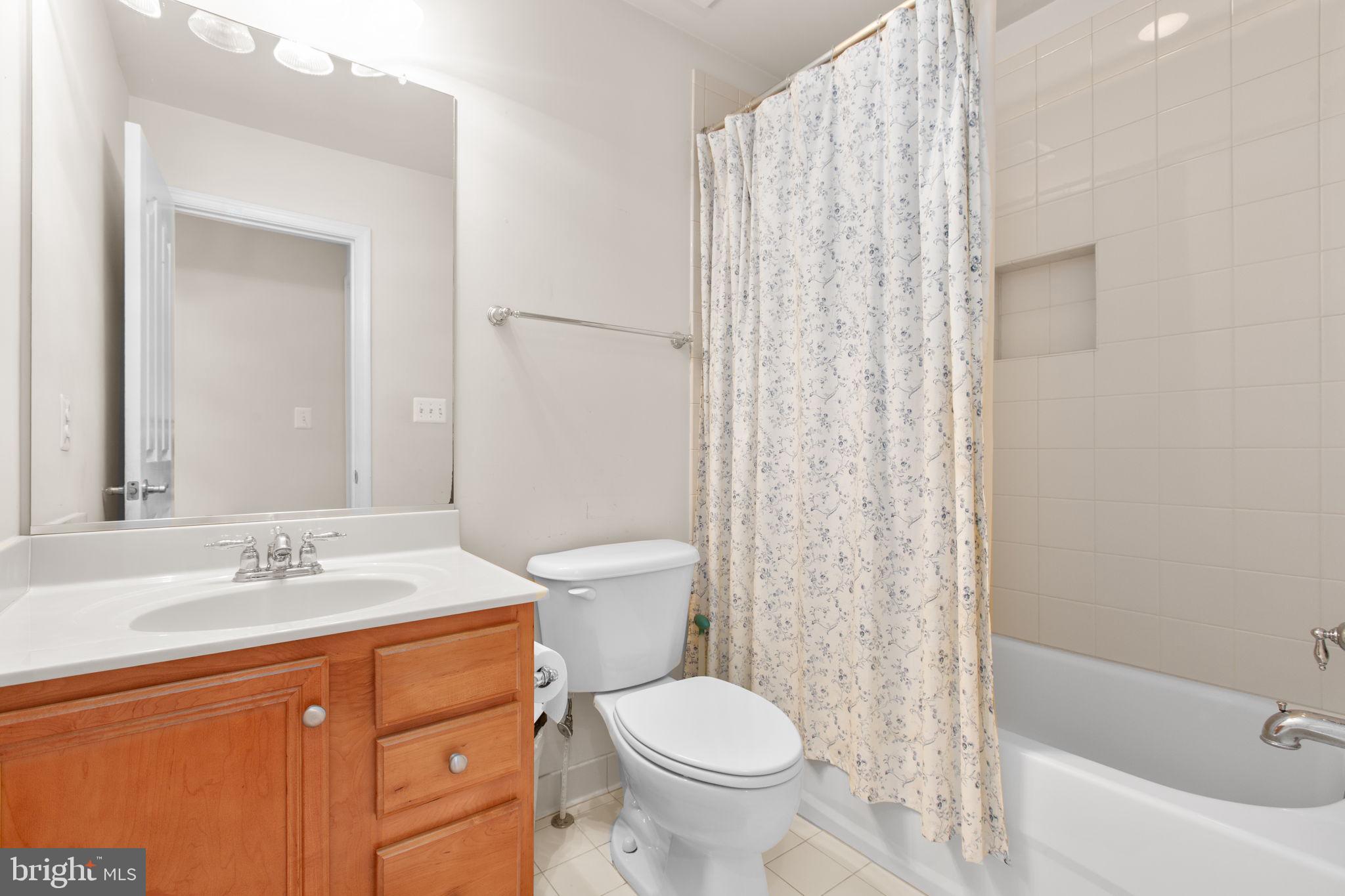 CHATHAM VILLAGE - Residential