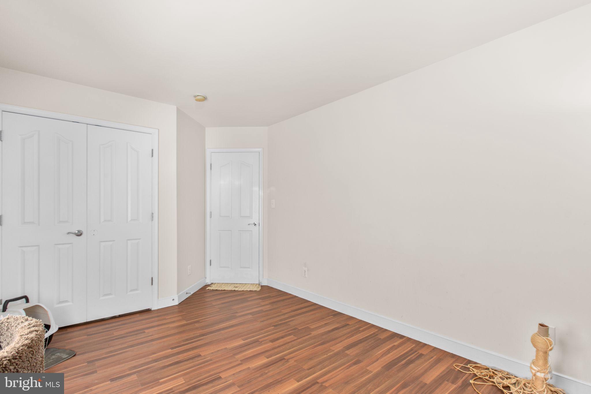 CHATHAM VILLAGE - Residential