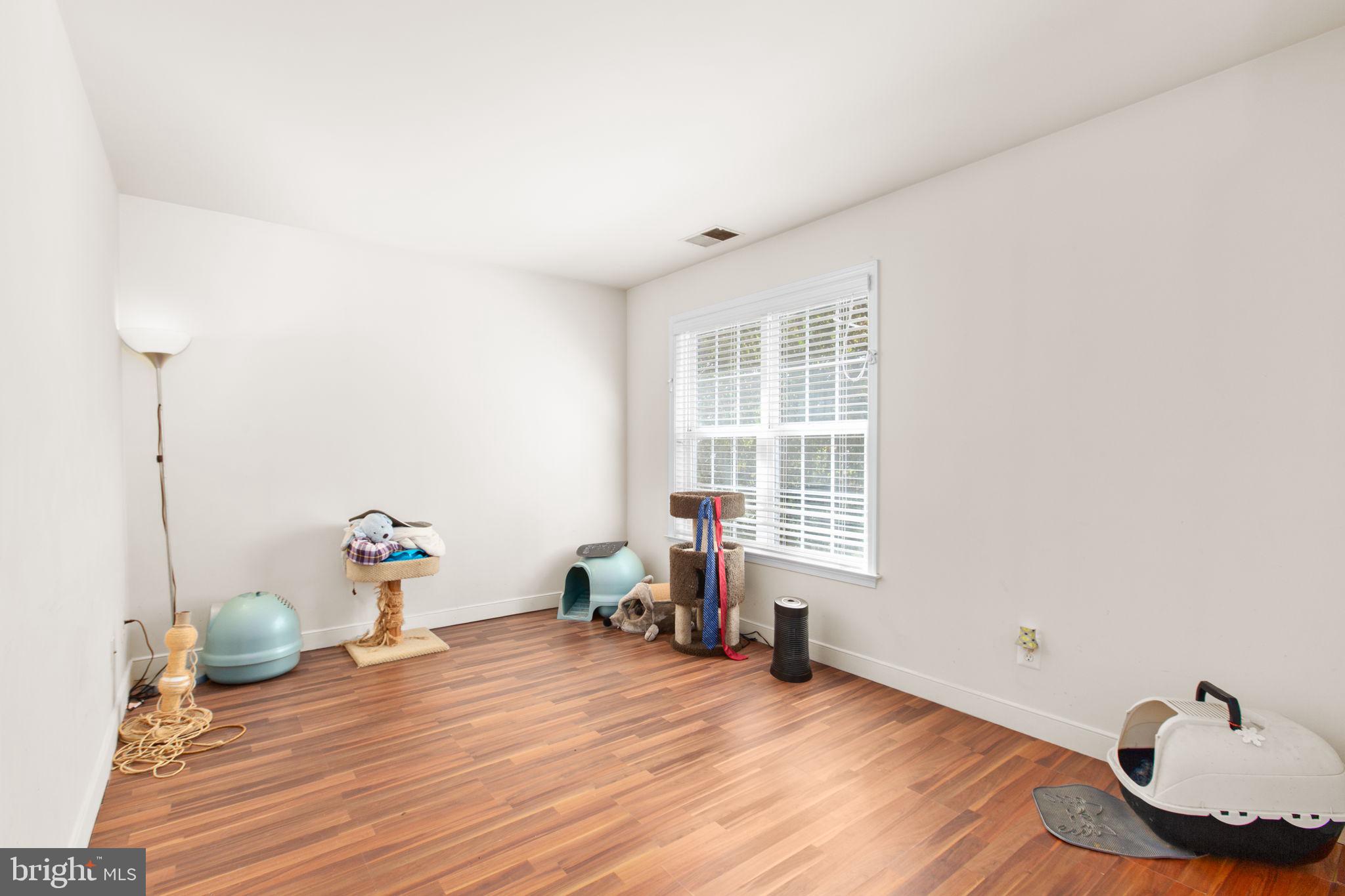 CHATHAM VILLAGE - Residential