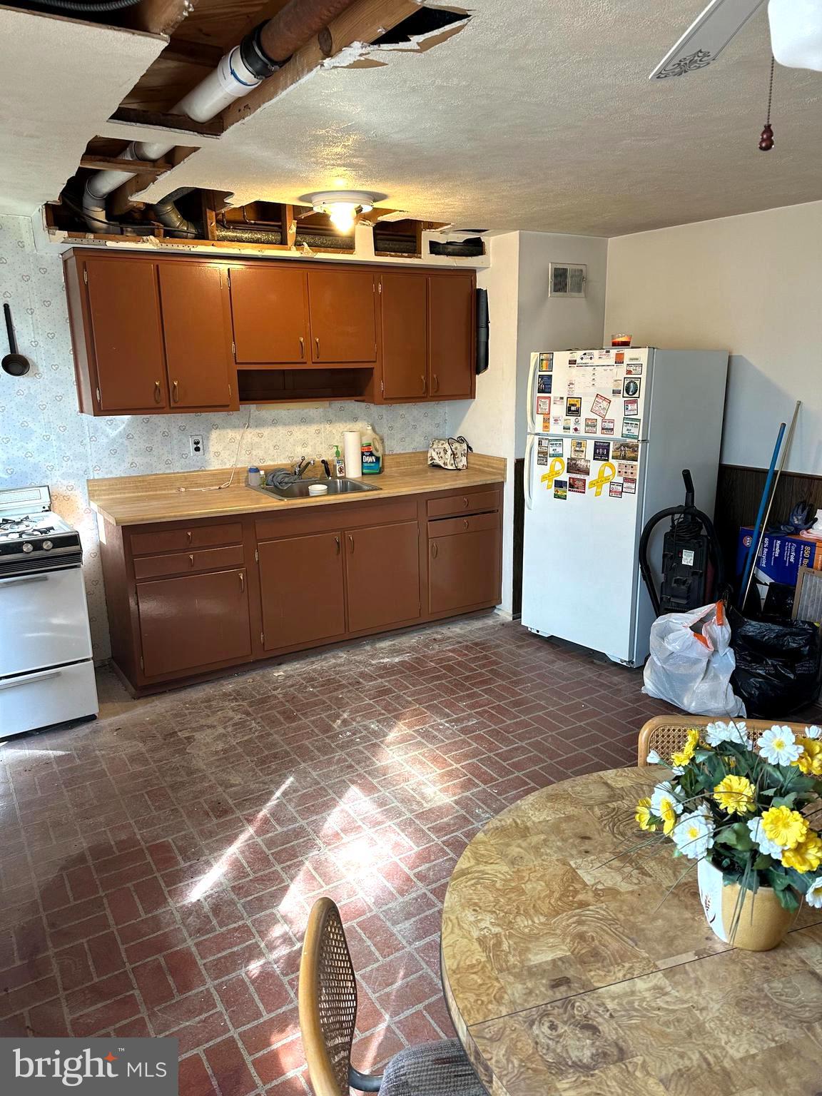 LAKELAND - Residential