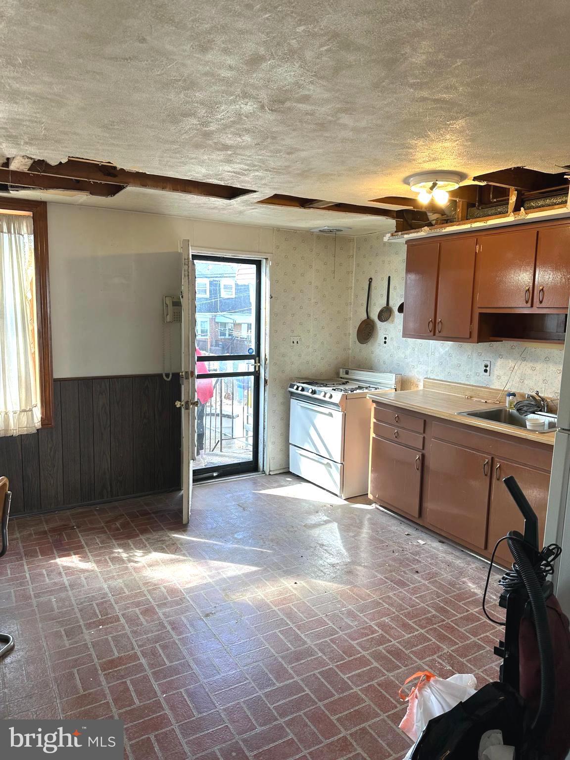 LAKELAND - Residential