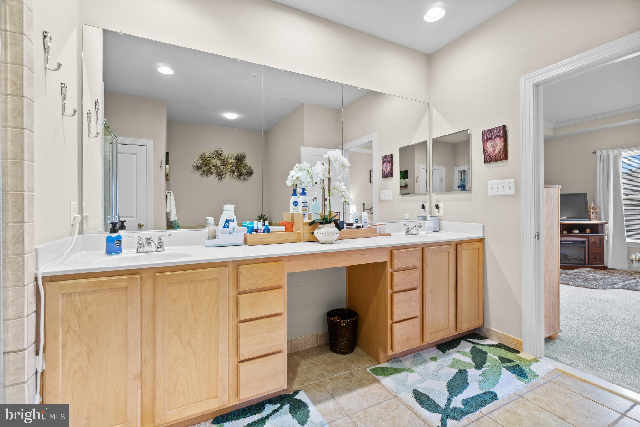 MAPLE LAWN - Residential