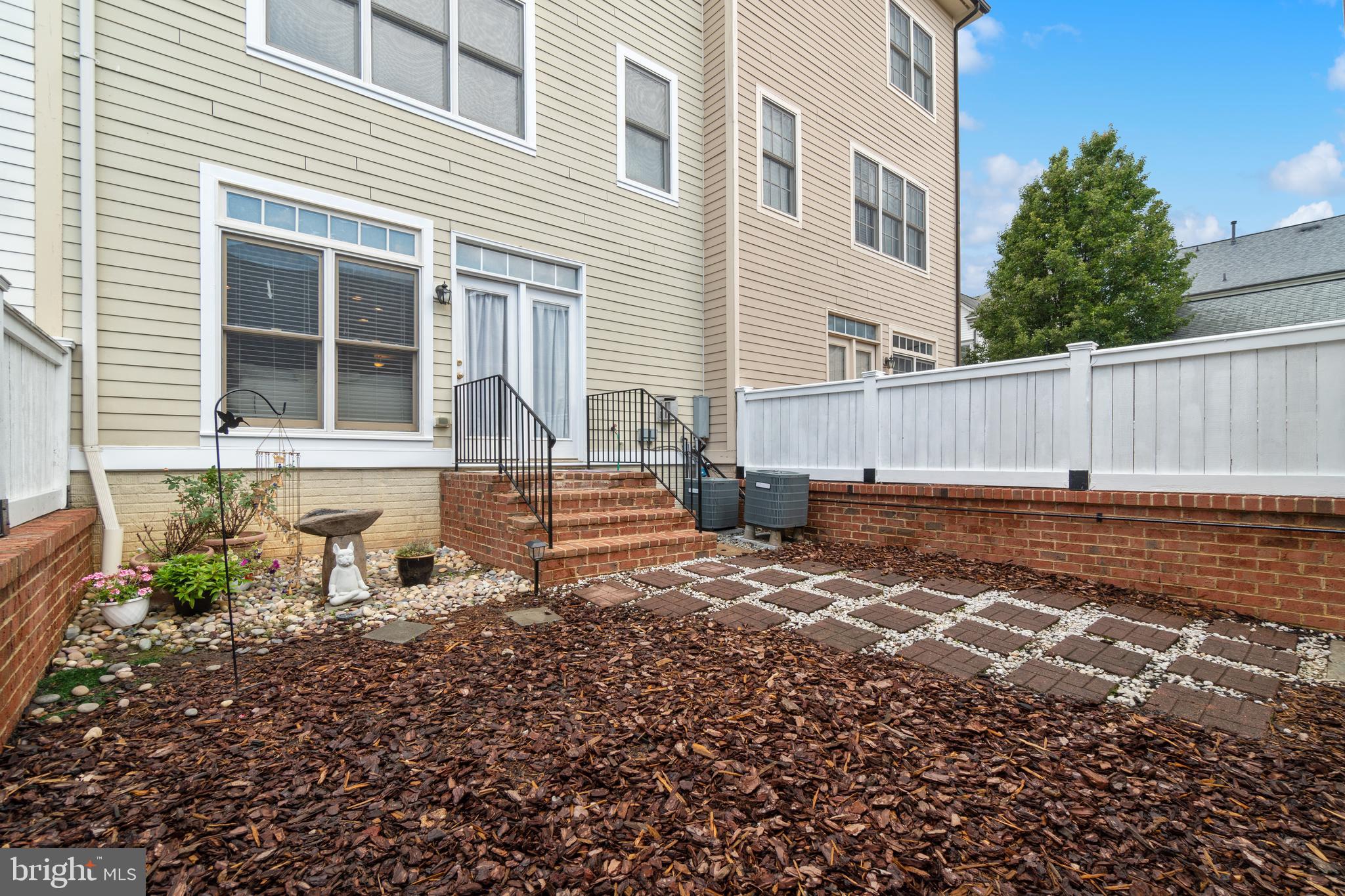 MAPLE LAWN - Residential