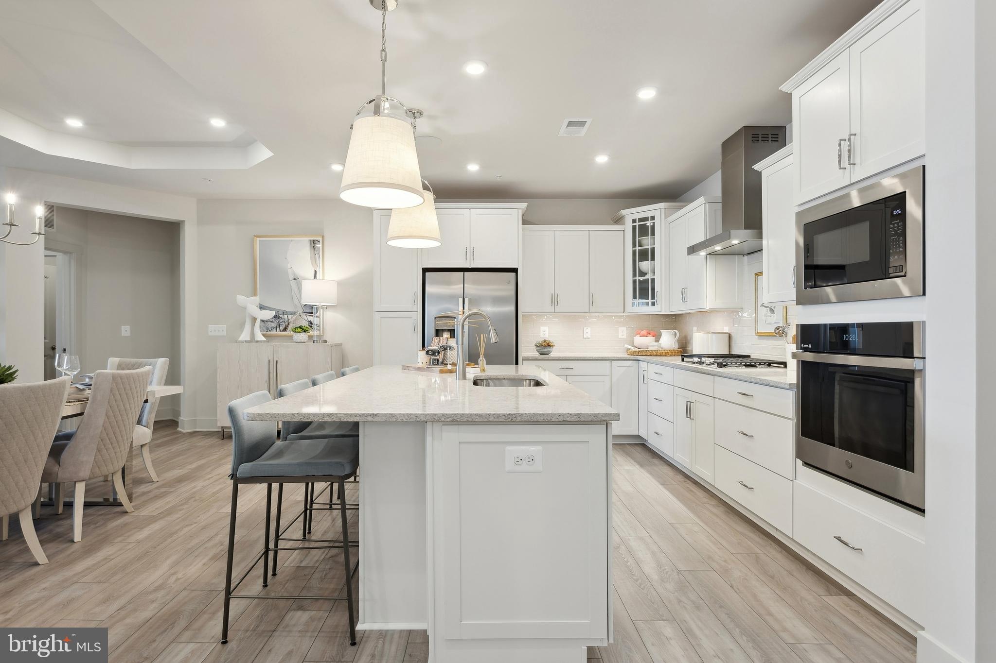 FOUR SEASONS AT KENT ISLAND - Residential