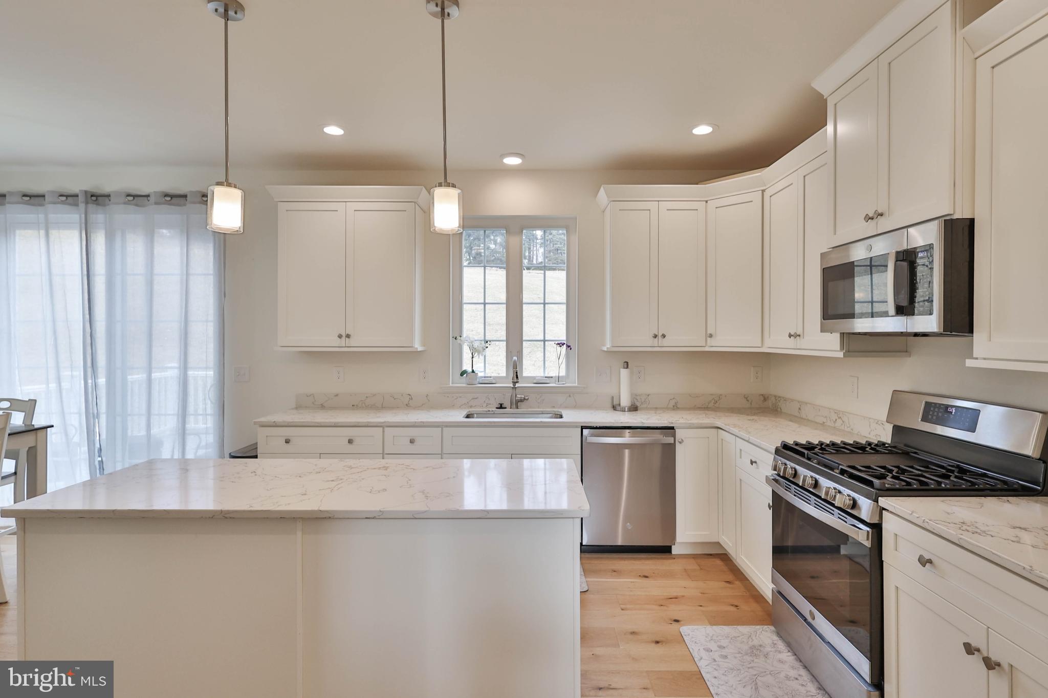 VALLEY WEST ESTATES - Residential