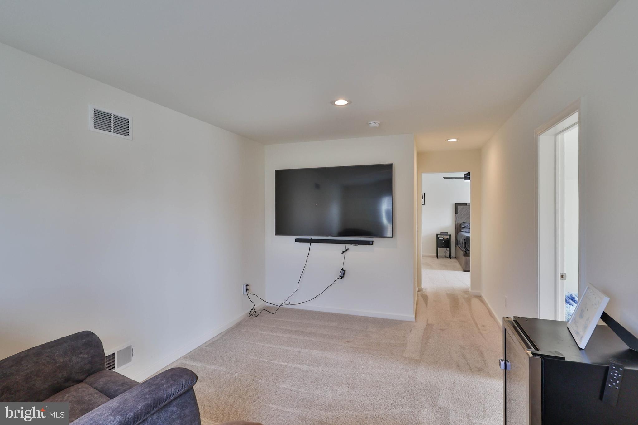 VALLEY WEST ESTATES - Residential