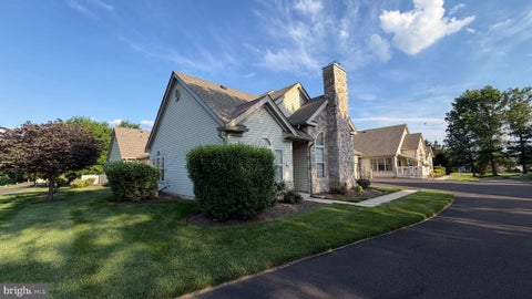 Townhouse For Sale - 25 Legacy Oaks Drive<br/> RICHBORO, PA 18954