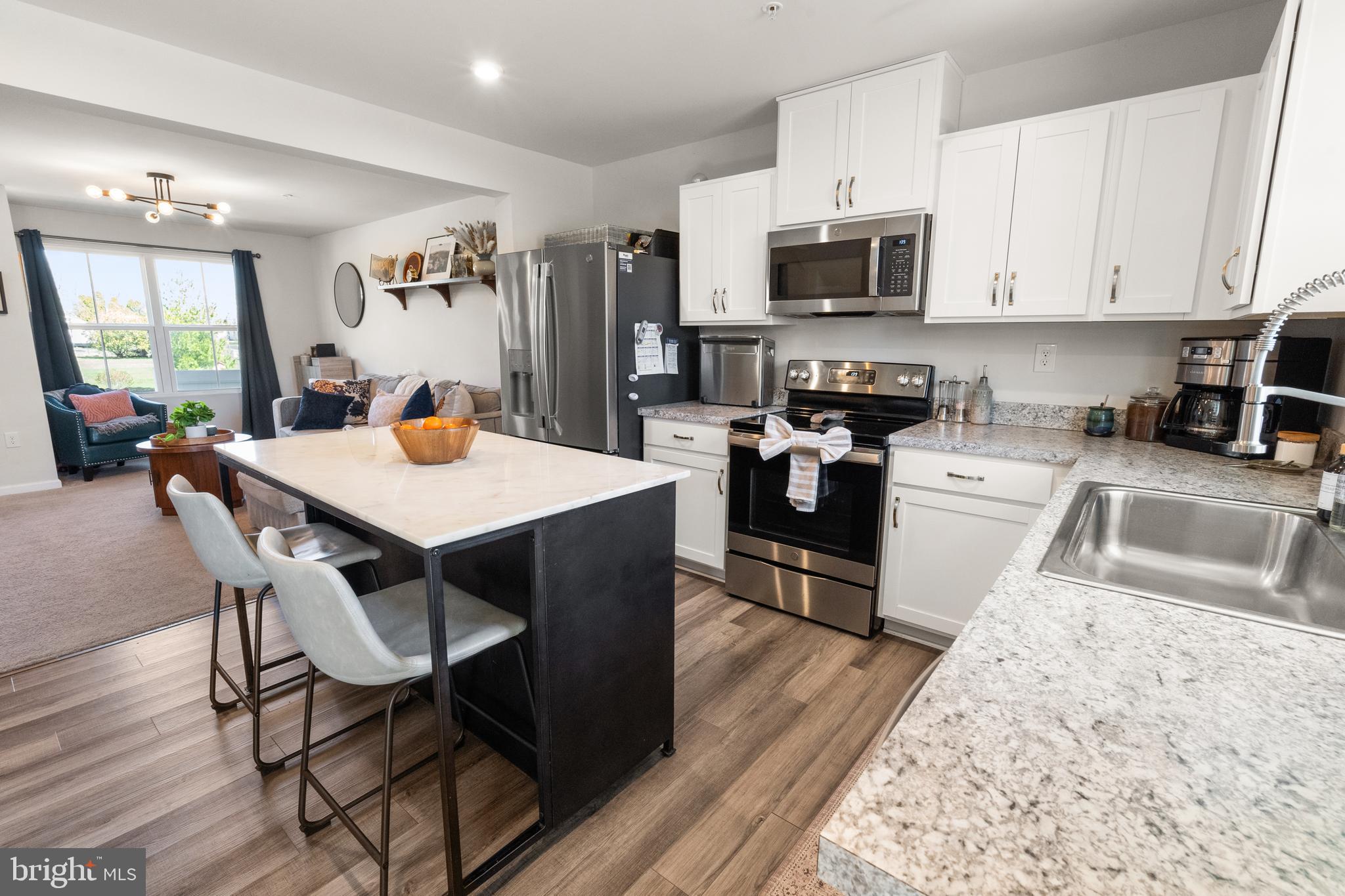 FOXWOOD RIDGE - Residential