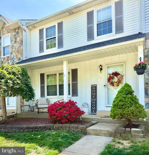 Townhouse For Sale - 11 Stafford Court<br/> HAMILTON, NJ 08690