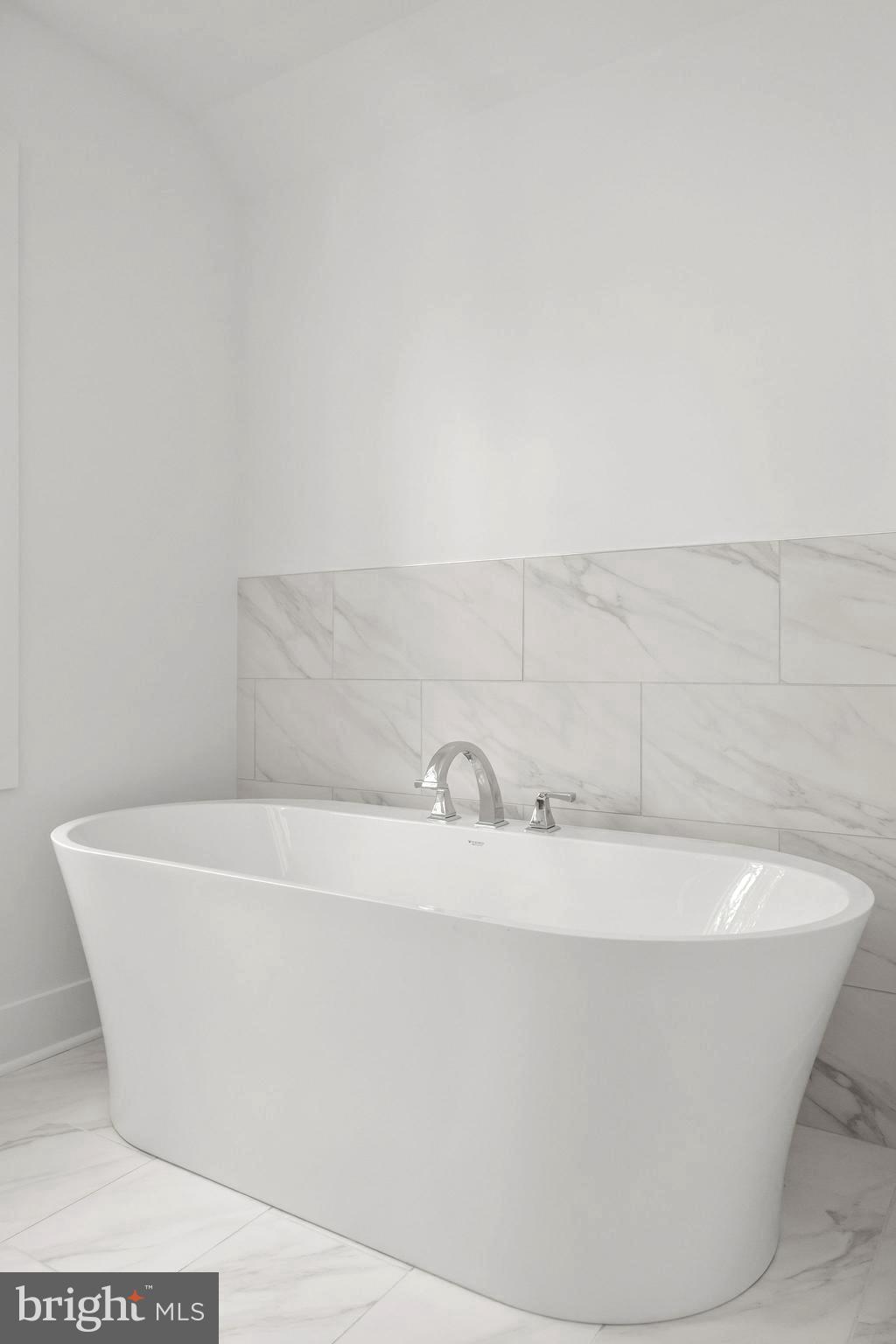 EASTPORT - Residential