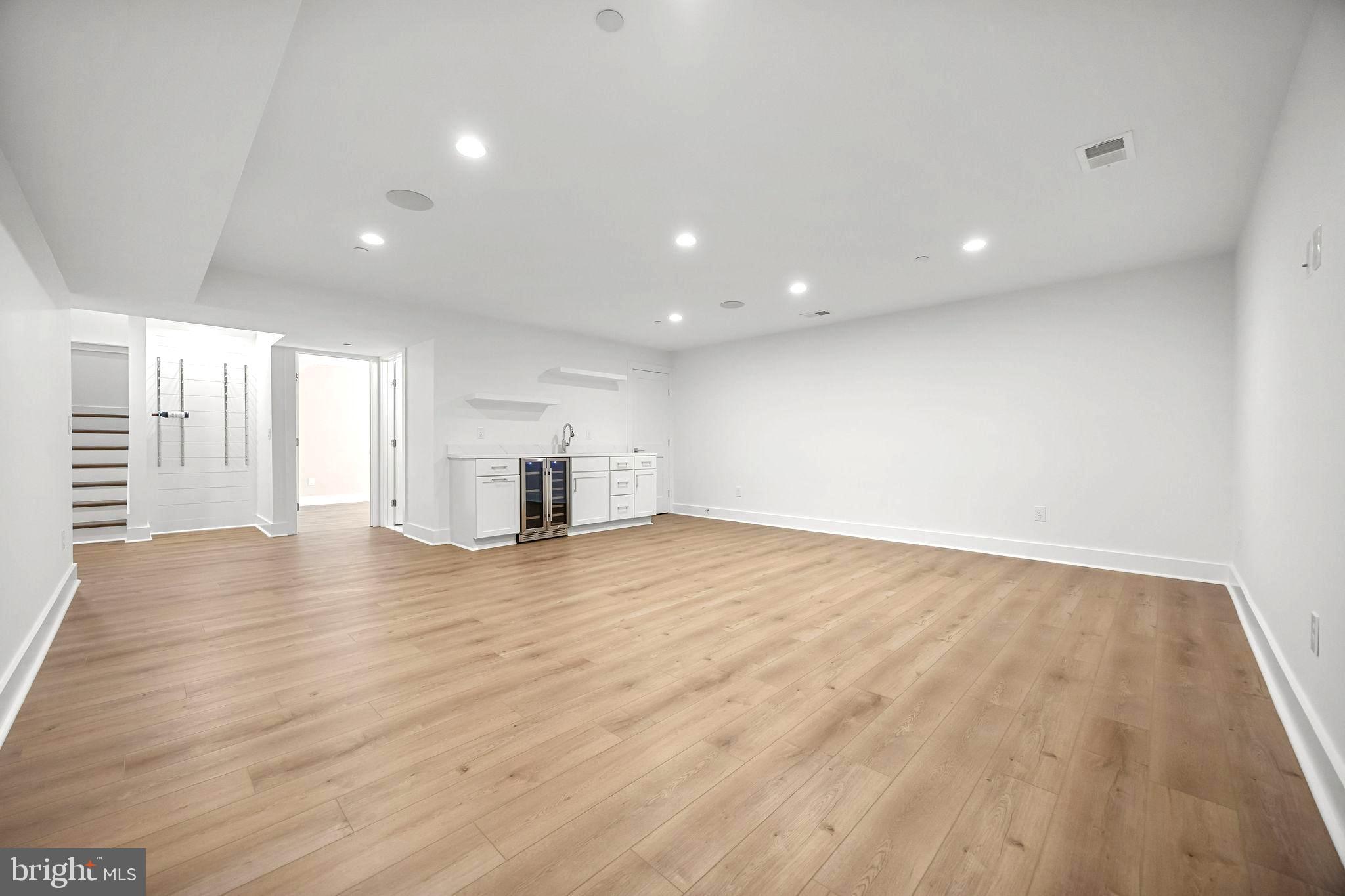 EASTPORT - Residential