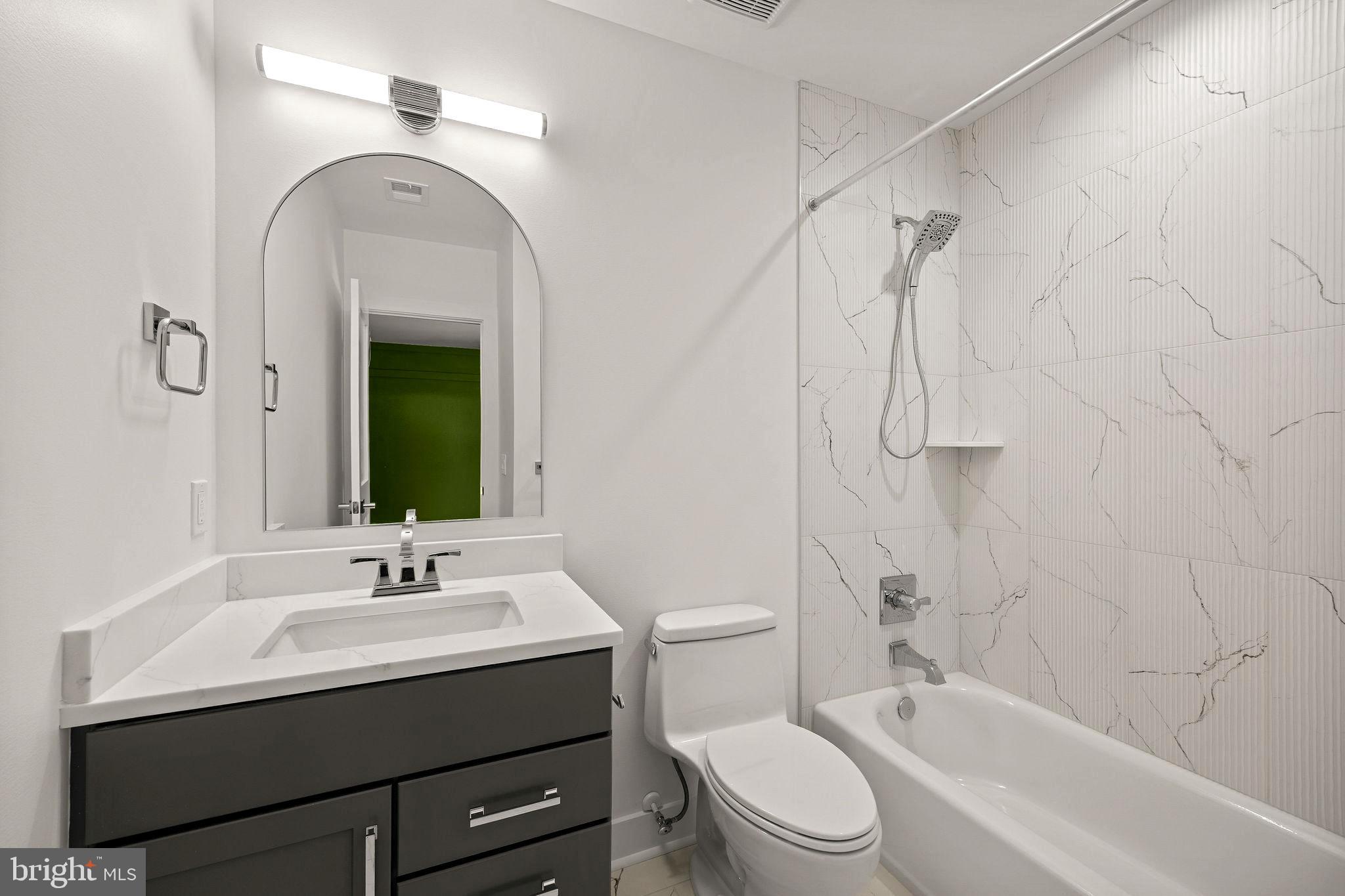 EASTPORT - Residential