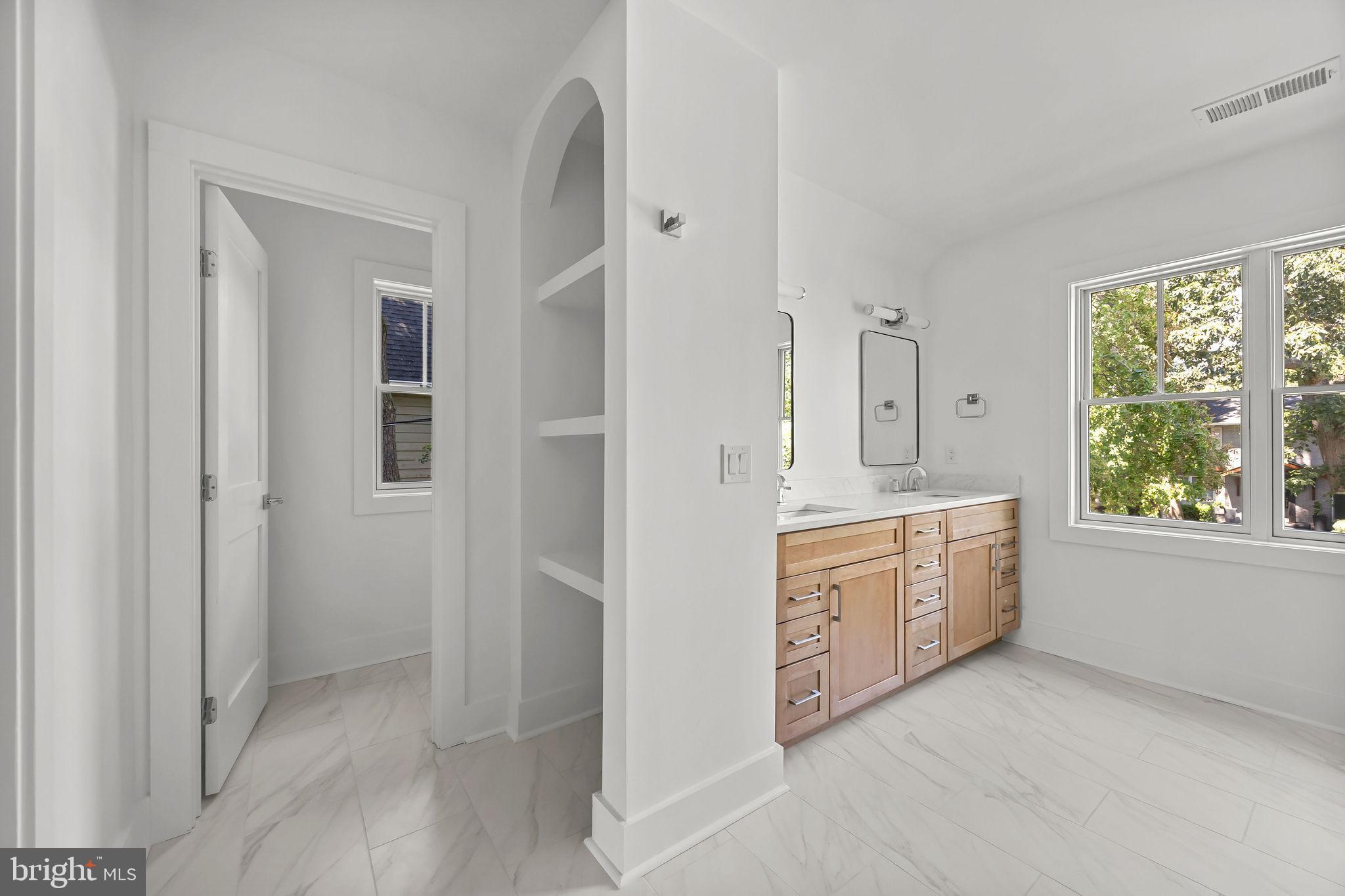 EASTPORT - Residential