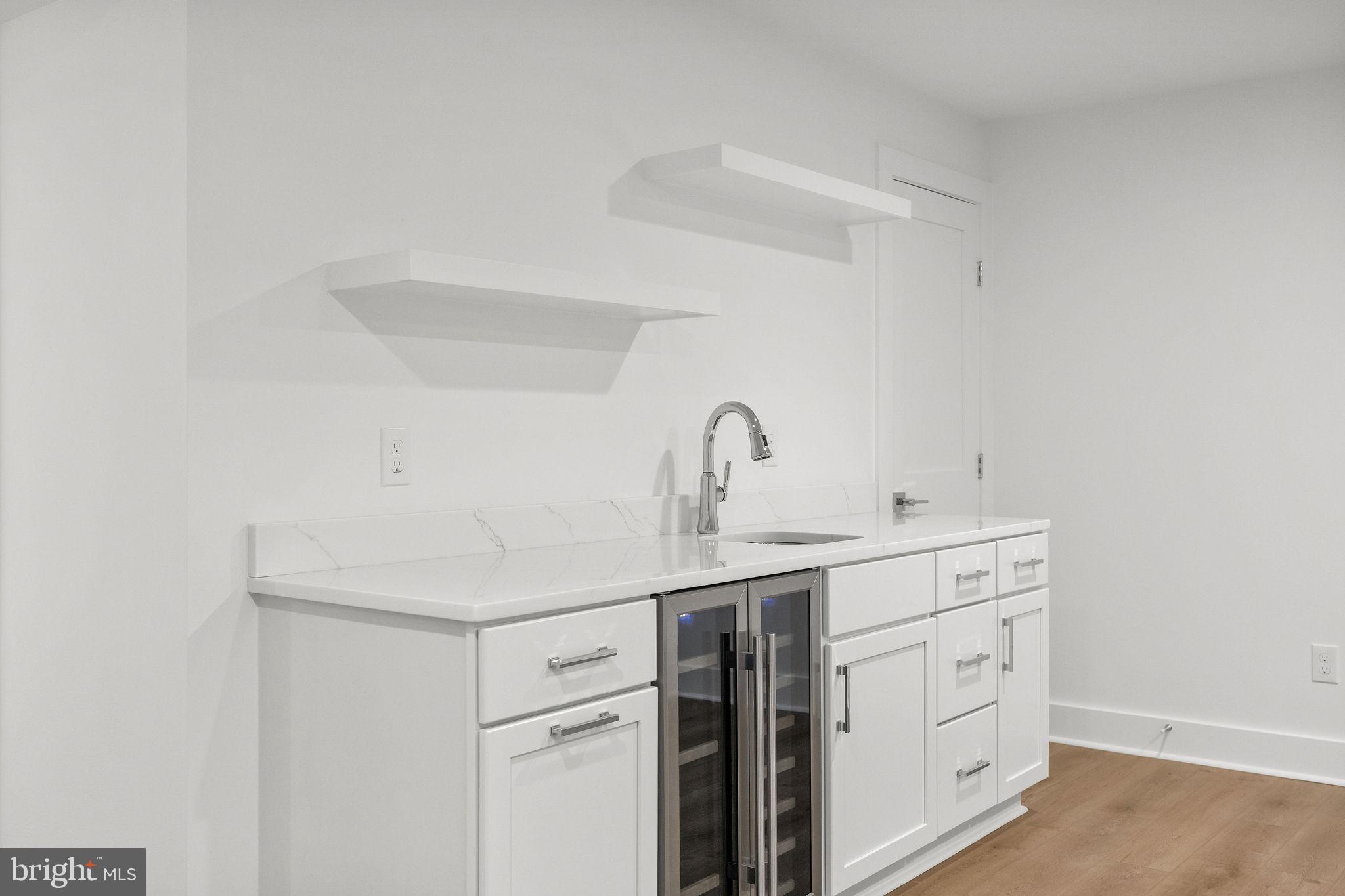 EASTPORT - Residential