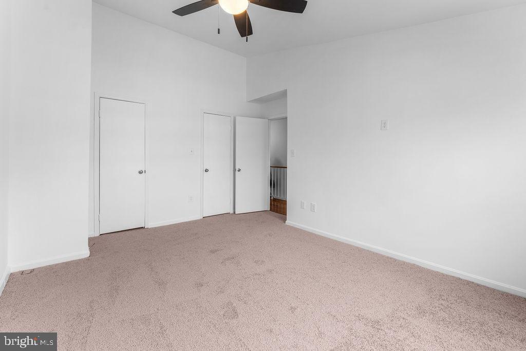 PRINCETON SQUARE - Residential