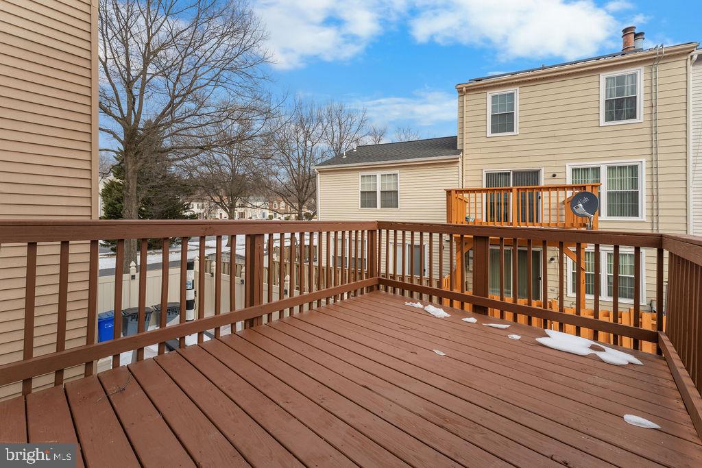 PRINCETON SQUARE - Residential