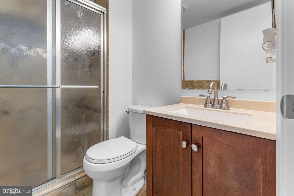 PRINCETON SQUARE - Residential