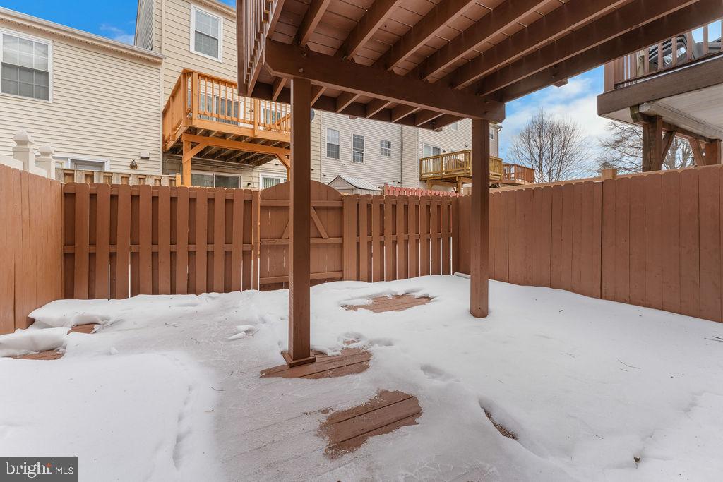 PRINCETON SQUARE - Residential