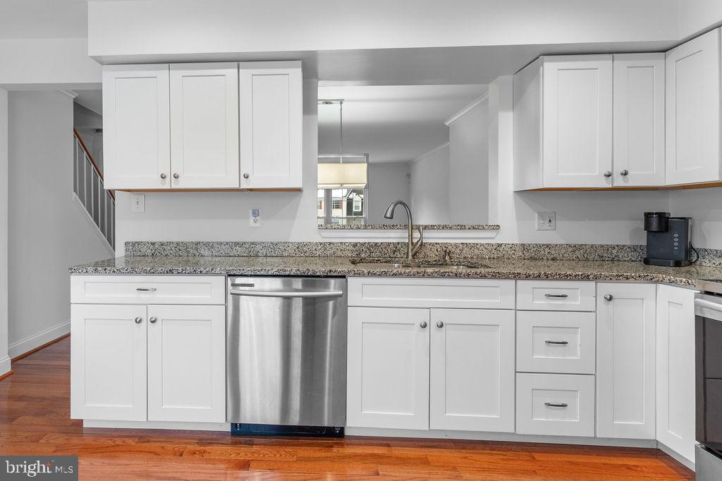 PRINCETON SQUARE - Residential