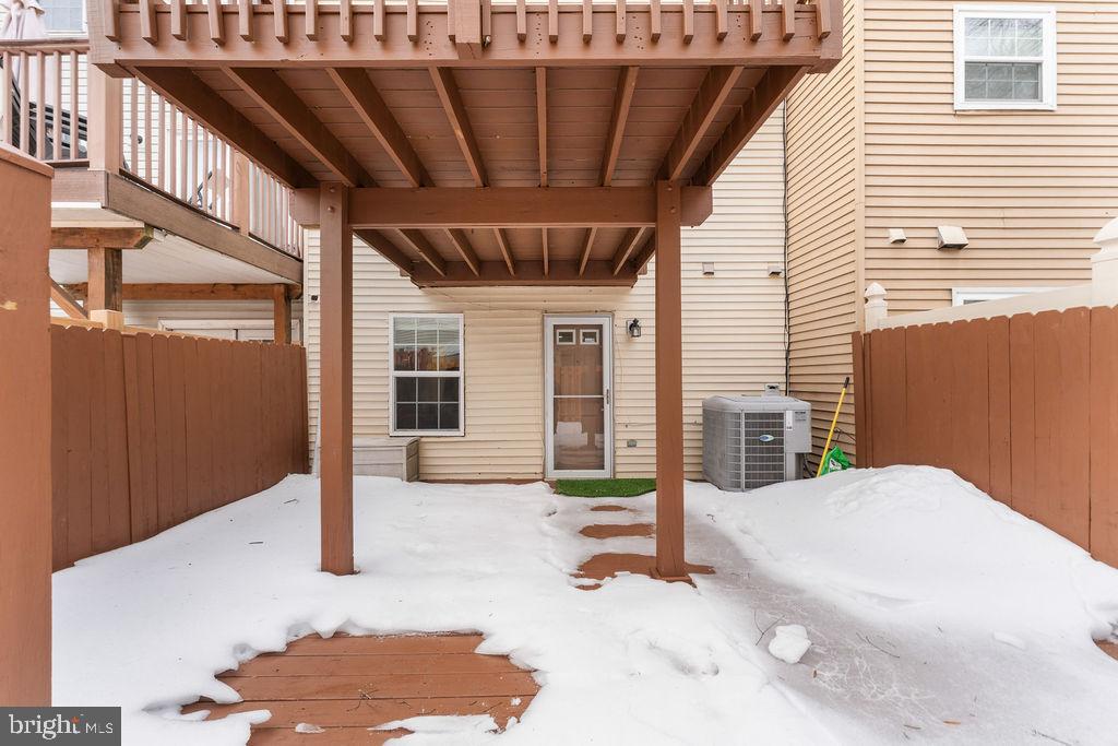 PRINCETON SQUARE - Residential