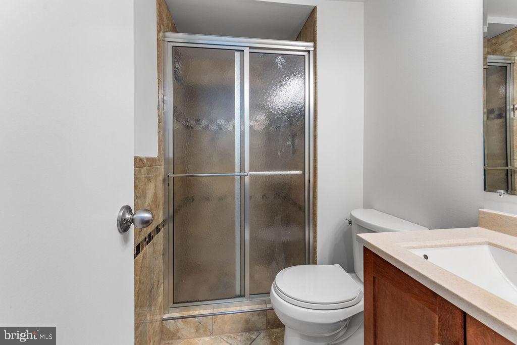 PRINCETON SQUARE - Residential