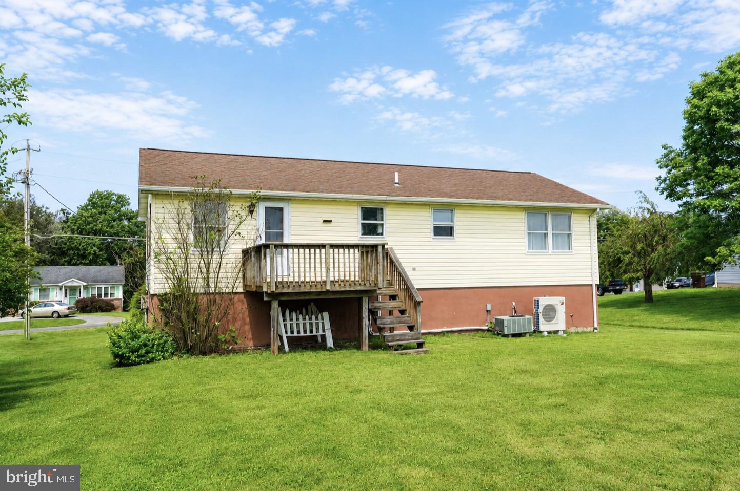 533 GRANT DRIVE