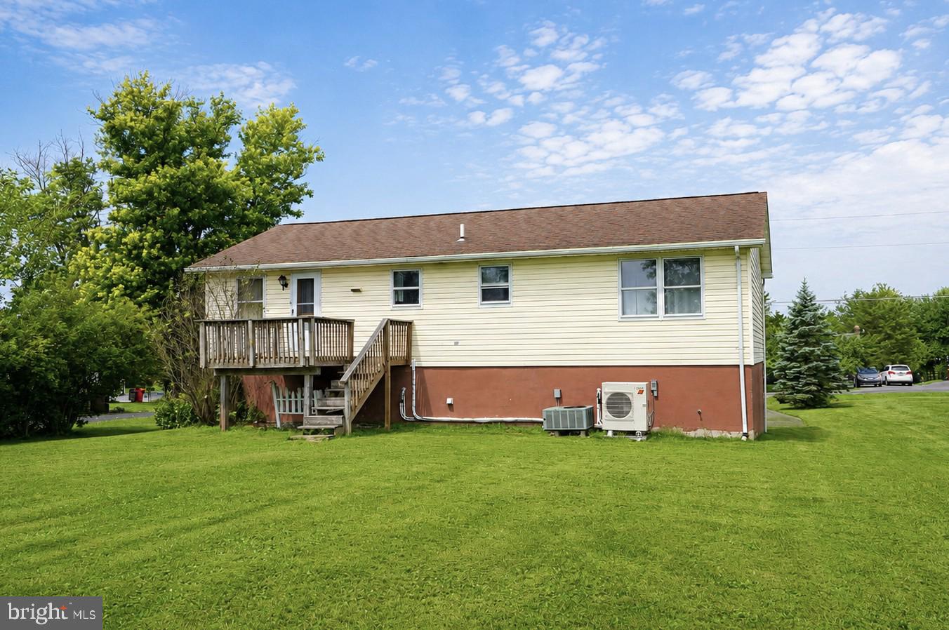 533 GRANT DRIVE