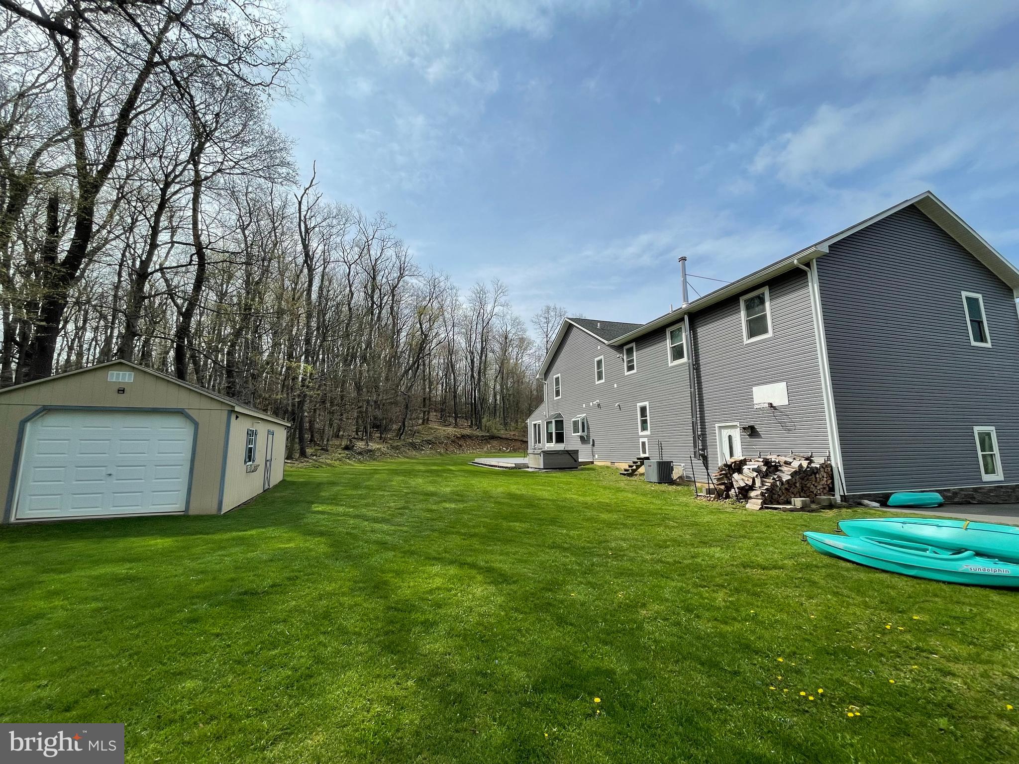 121 BRADDOCK HEIGHTS