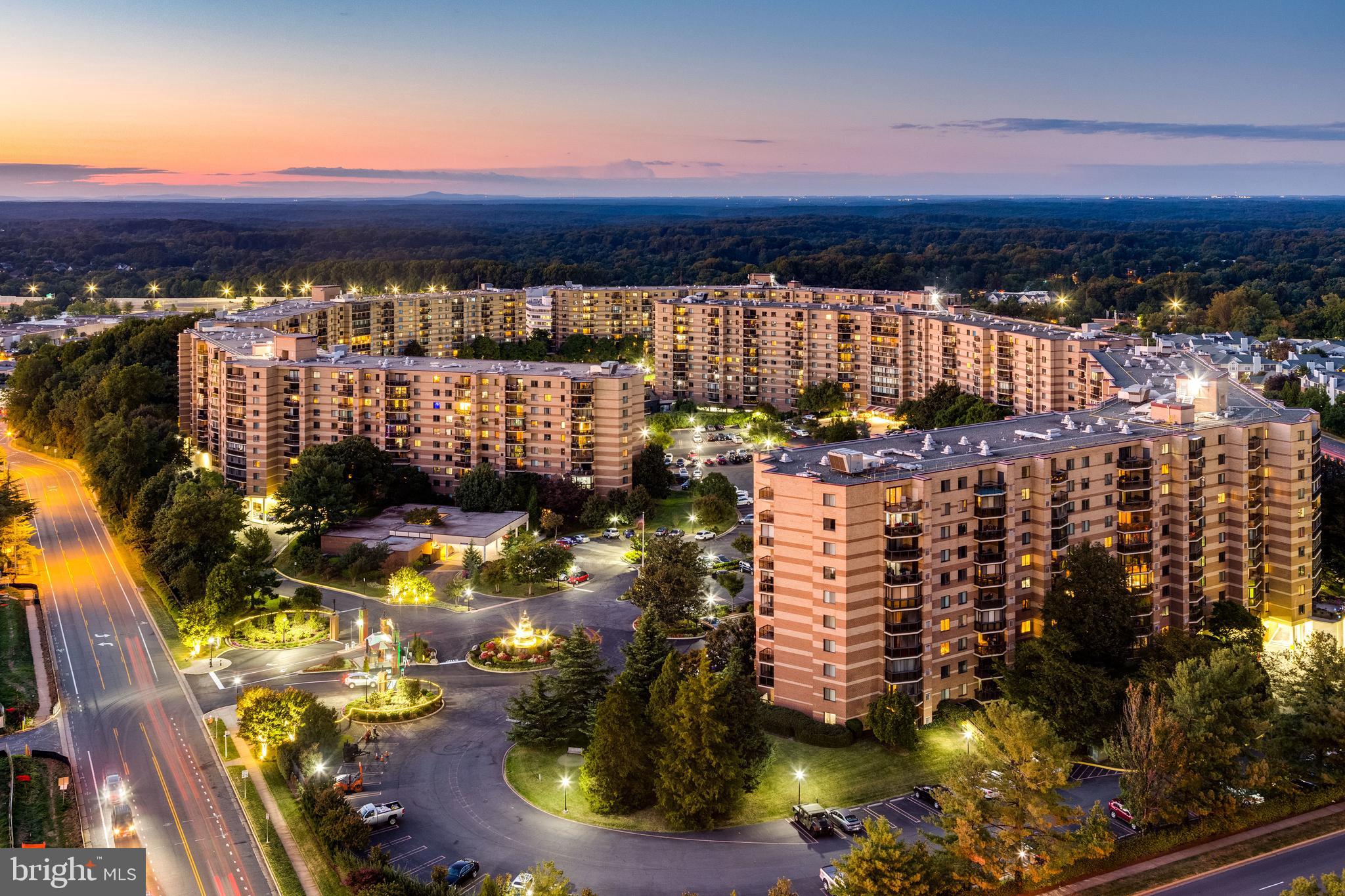 THE VERSE CONDO - Residential