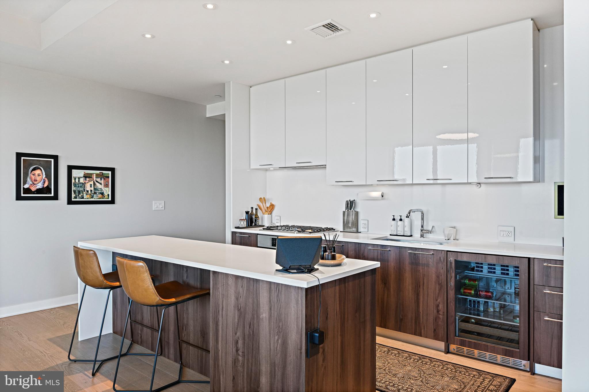 THE VERSE CONDO - Residential