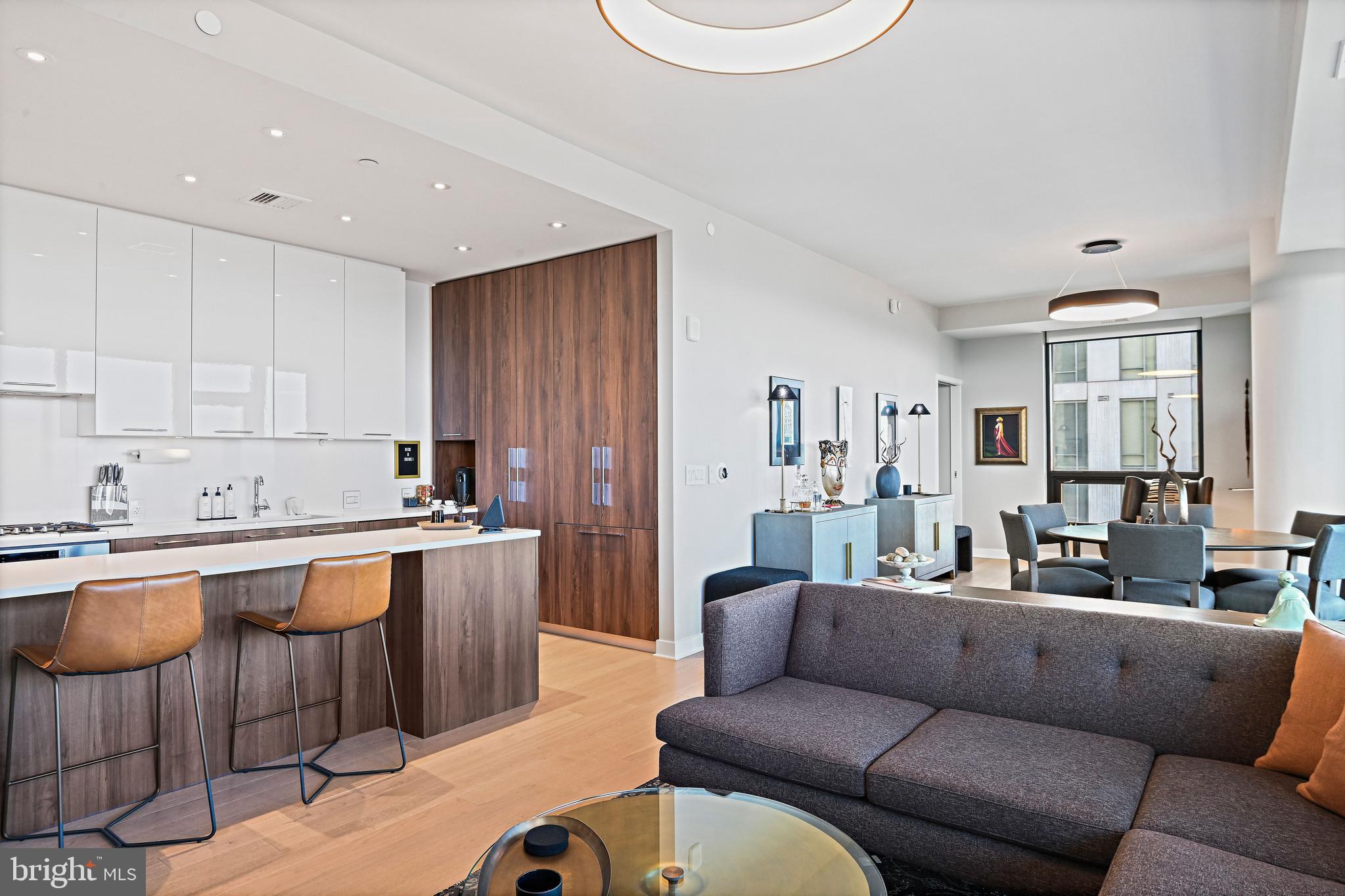 THE VERSE CONDO - Residential