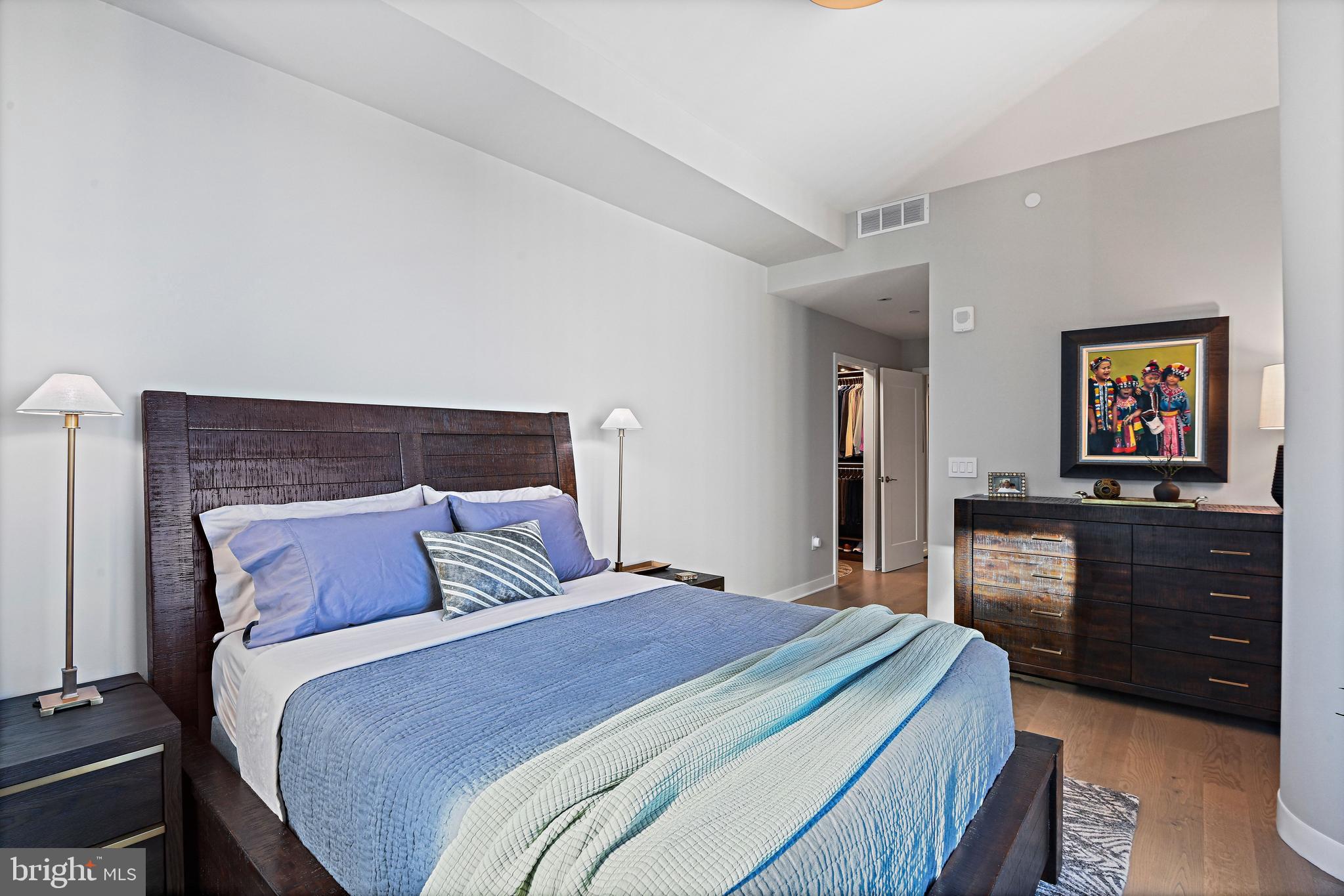 THE VERSE CONDO - Residential