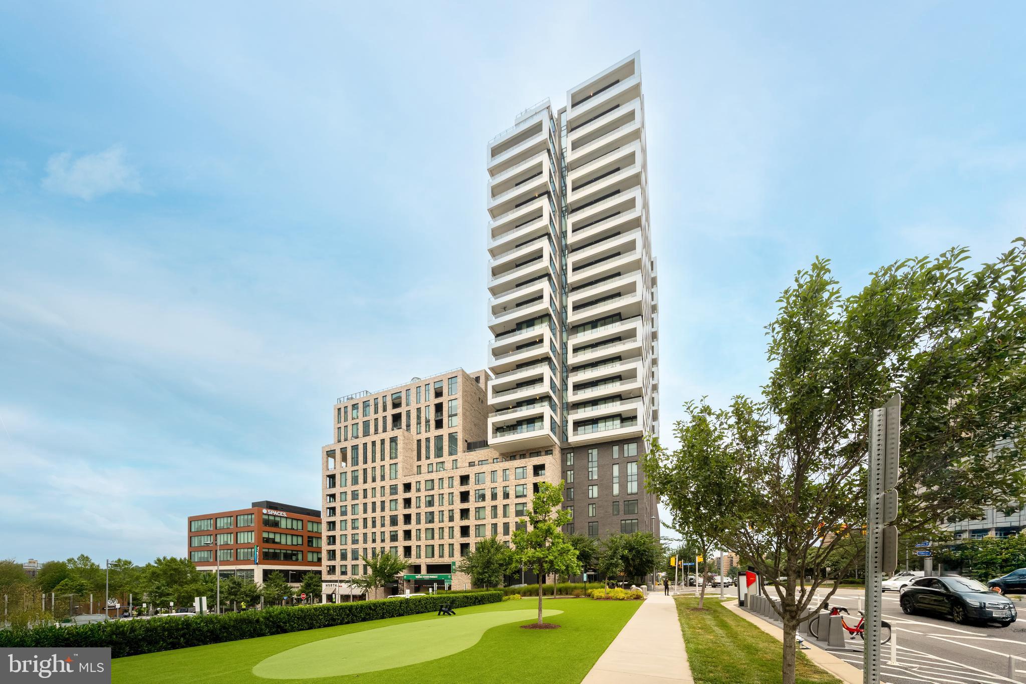 THE VERSE CONDO - Residential