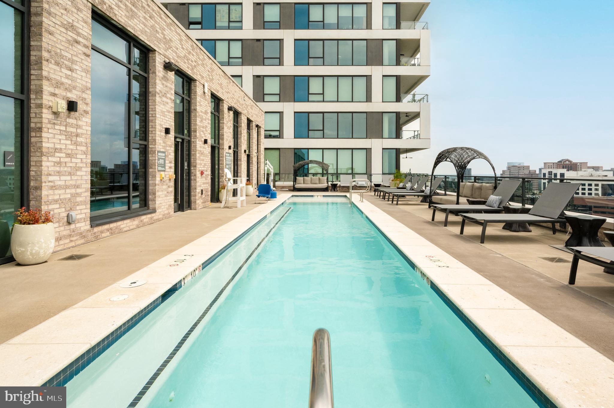 THE VERSE CONDO - Residential